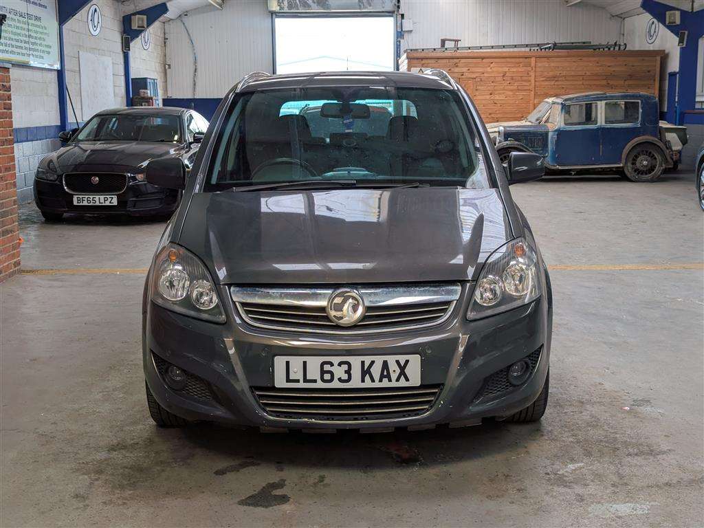 <p>2013 VAUXHALL ZAFIRA DESIGN NAV CDTI EC</p>