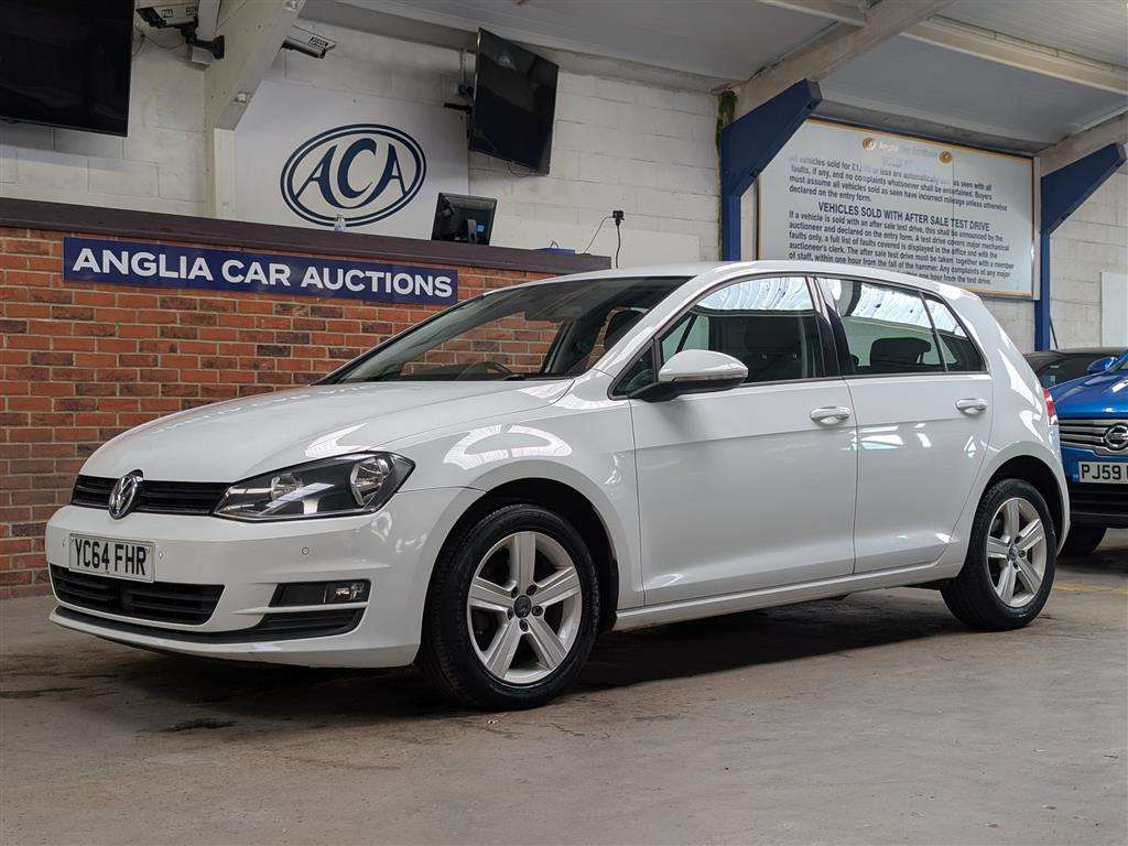 <p>2014 VOLKSWAGEN GOLF MATCH TDI BMT</p>