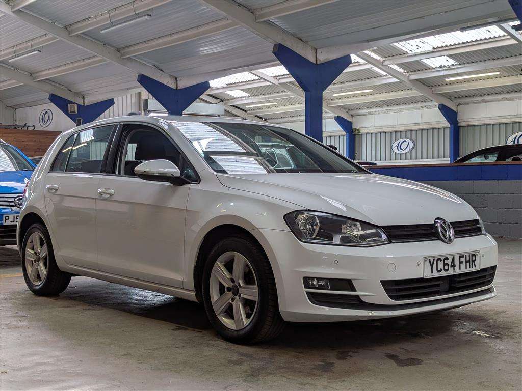 <p>2014 VOLKSWAGEN GOLF MATCH TDI BMT</p>