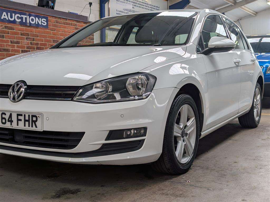 <p>2014 VOLKSWAGEN GOLF MATCH TDI BMT</p>