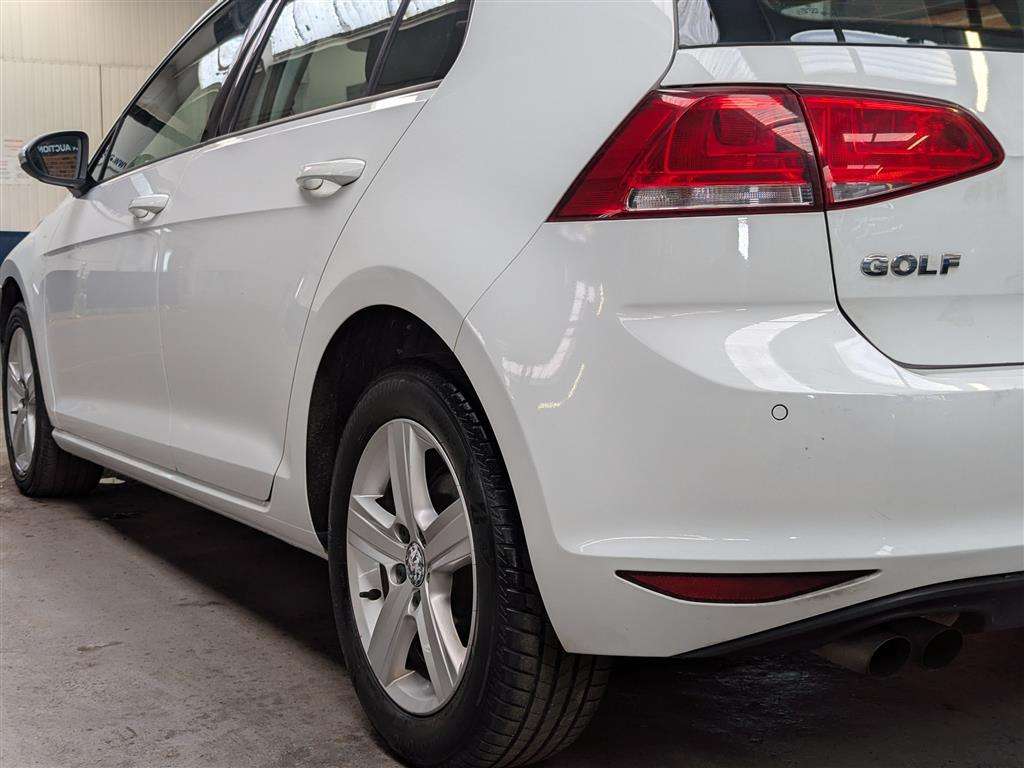 <p>2014 VOLKSWAGEN GOLF MATCH TDI BMT</p>