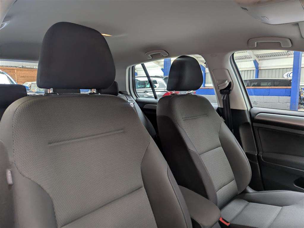<p>2014 VOLKSWAGEN GOLF MATCH TDI BMT</p>