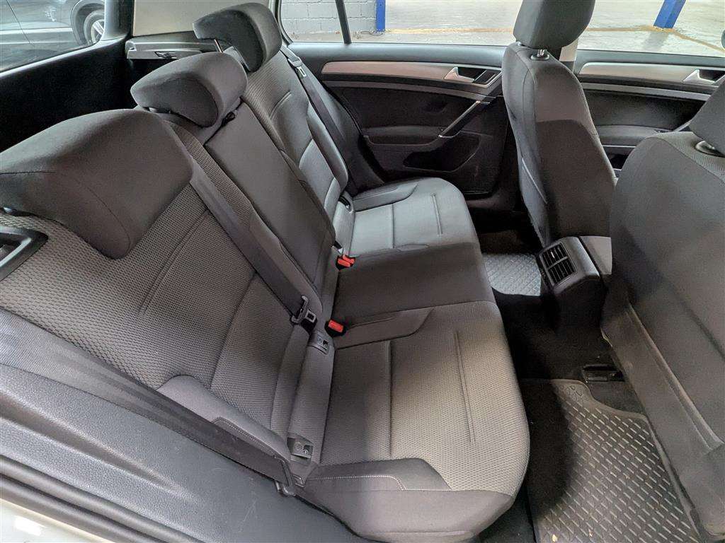 <p>2014 VOLKSWAGEN GOLF MATCH TDI BMT</p>