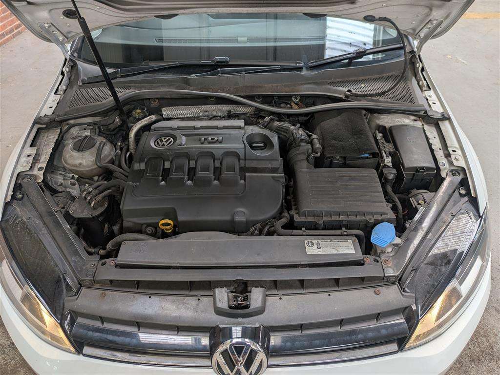 <p>2014 VOLKSWAGEN GOLF MATCH TDI BMT</p>