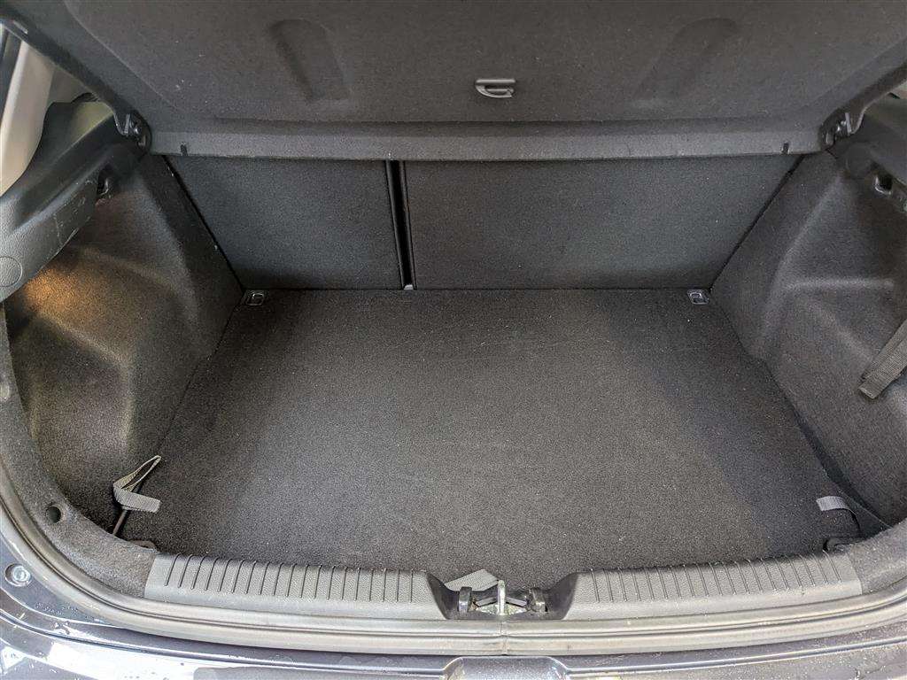 <p>2016 KIA CEED 3 ECODYNAMICS CRDI S</p>