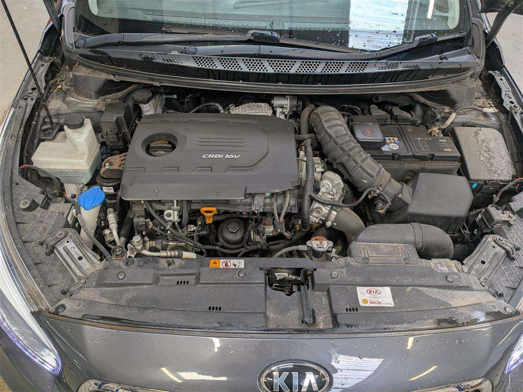 <p>2016 KIA CEED 3 ECODYNAMICS CRDI S</p>