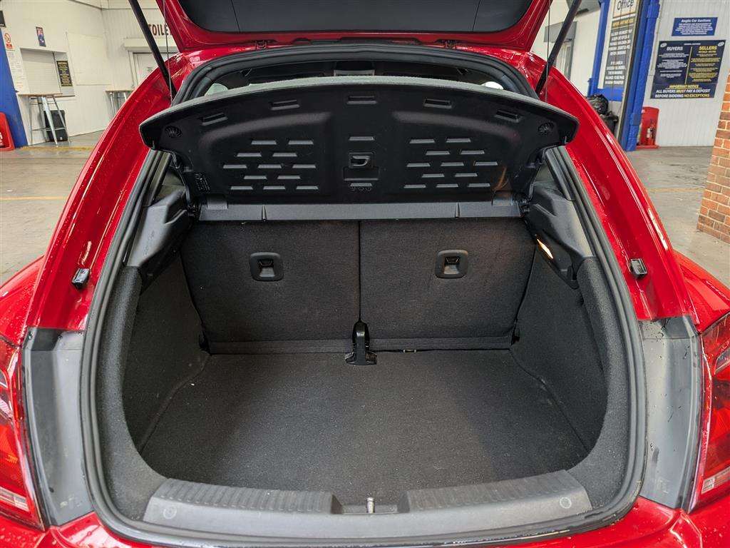 <p>2013 VOLKSWAGEN BEETLE TDI BLUEMOTION TEC</p>