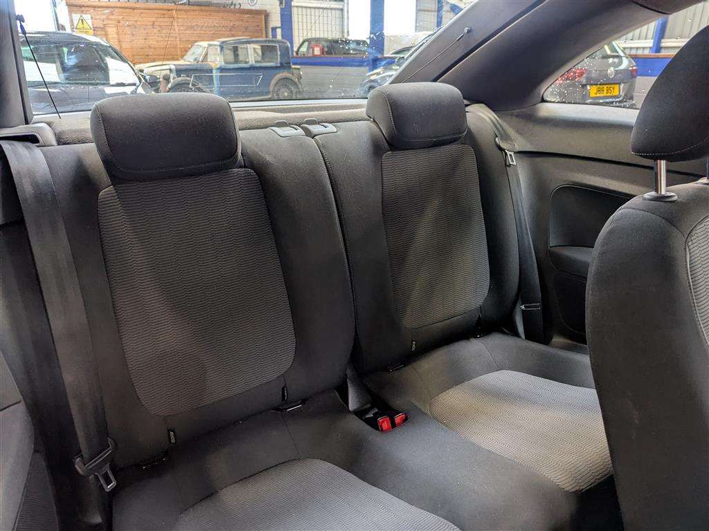 <p>2013 VOLKSWAGEN BEETLE TDI BLUEMOTION TEC</p>