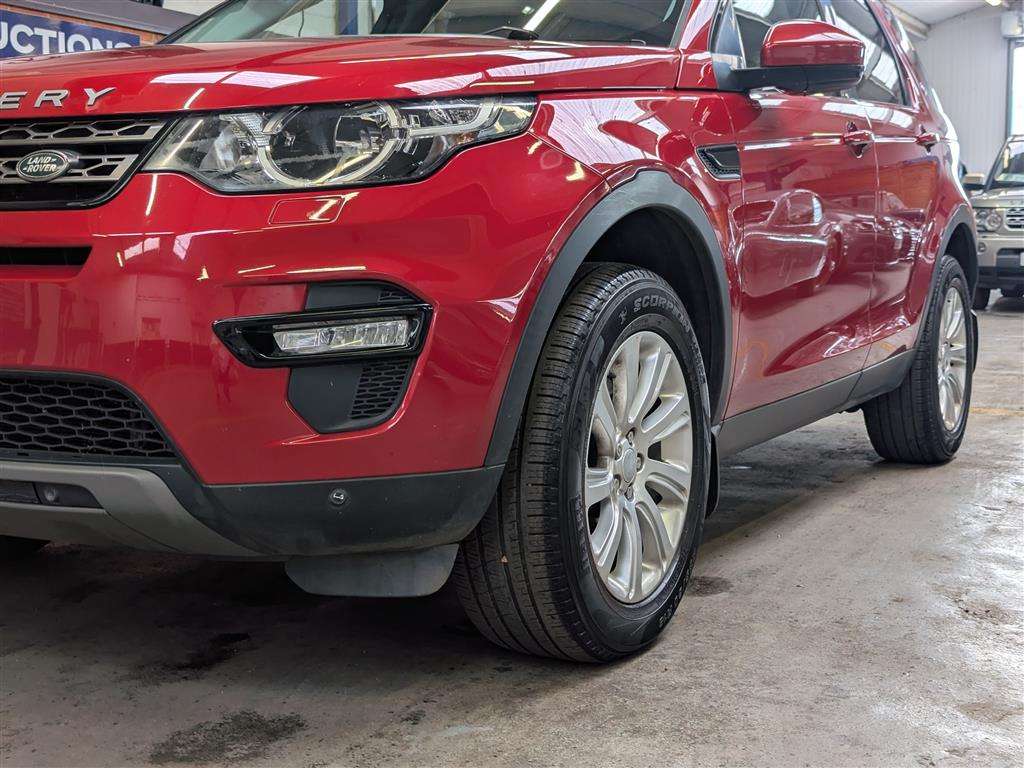 <p>2016 LAND ROVER DISCOVERY SPORT SE TECH T</p>