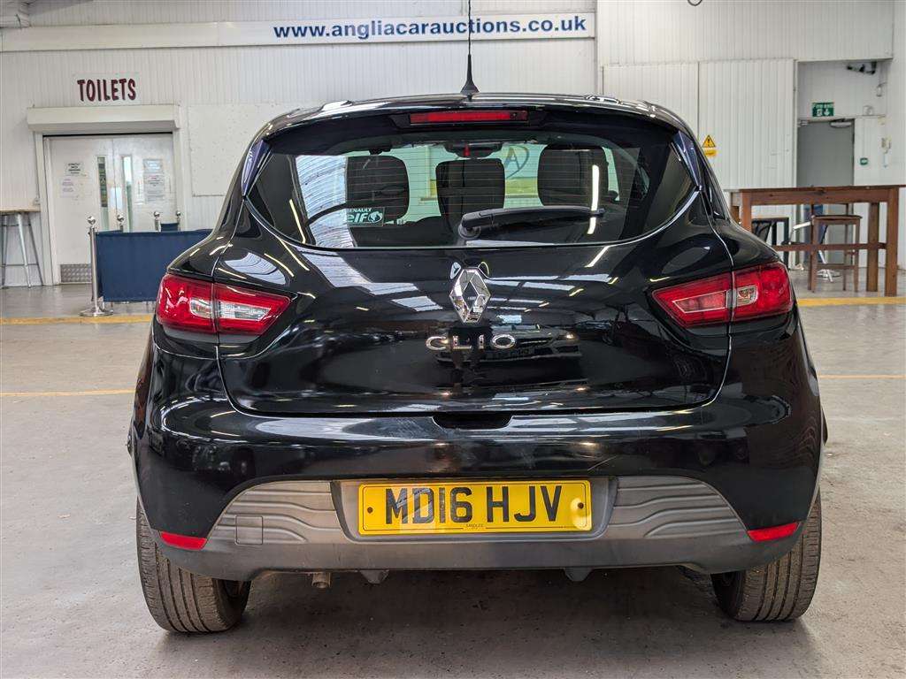 <p>2016 RENAULT CLIO PLAY 16V</p>