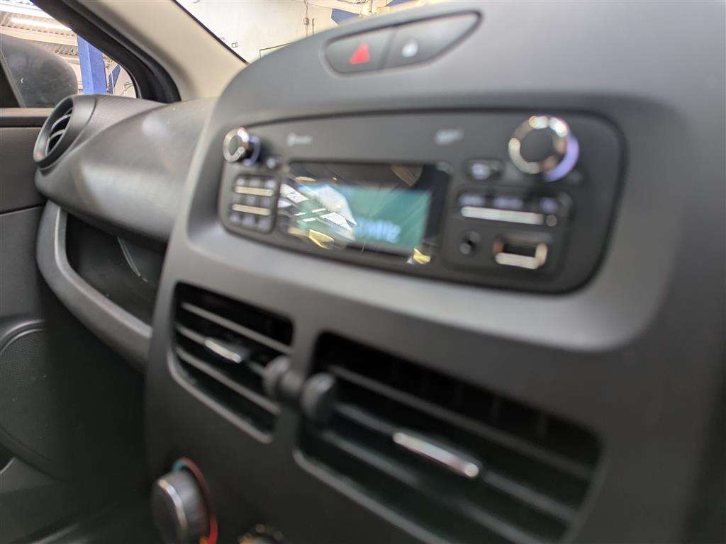 <p>2016 RENAULT CLIO PLAY 16V</p>
