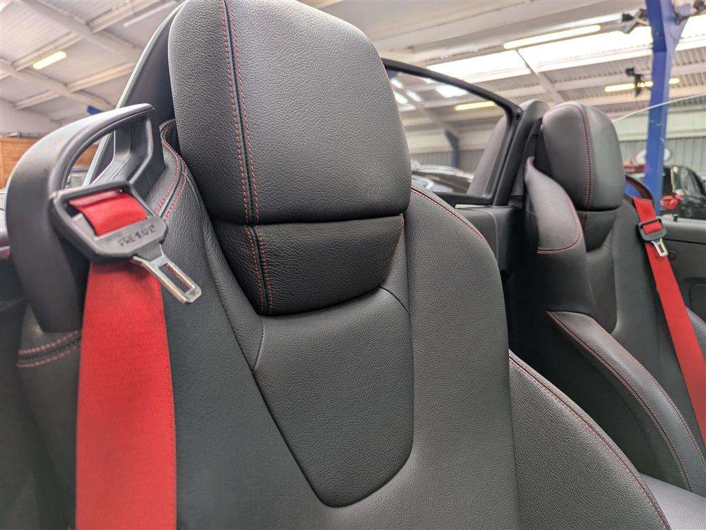 <p>2013 MERCEDES-BENZ SLK200 AMG SPORT BLUE-CIE</p>
