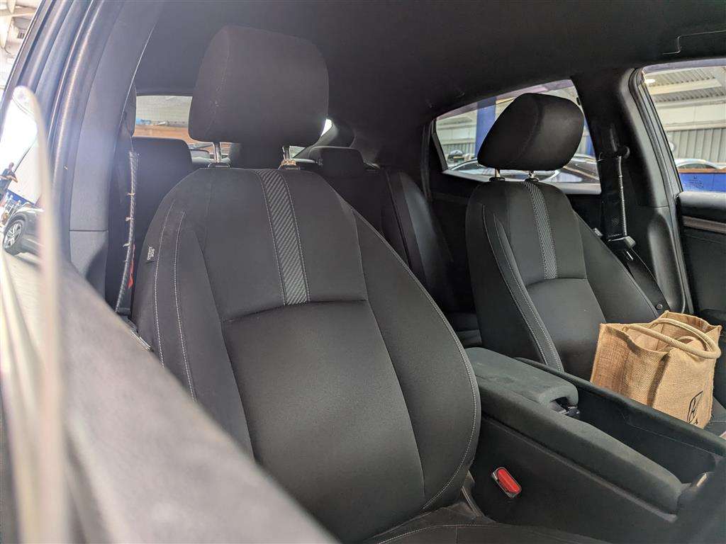 <p>2019 HONDA CIVIC SPORT VTEC</p>