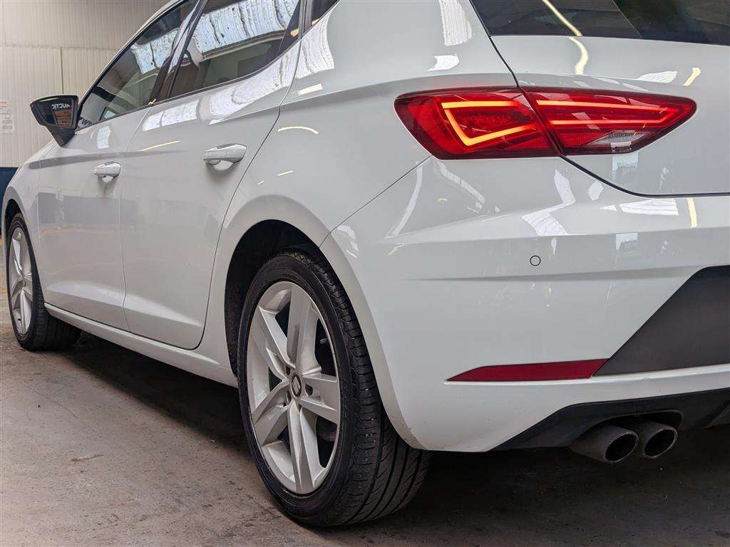 <p>2018 SEAT LEON FR TECHNOLOGY TSI</p>