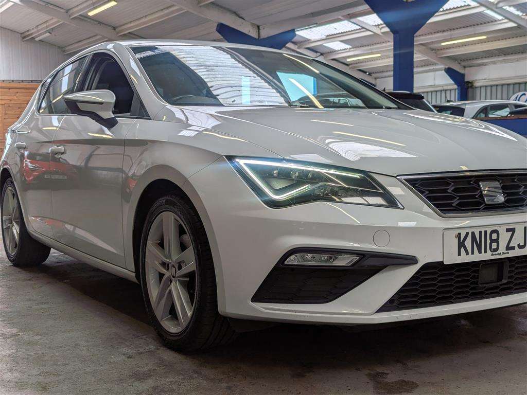 <p>2018 SEAT LEON FR TECHNOLOGY TSI</p>