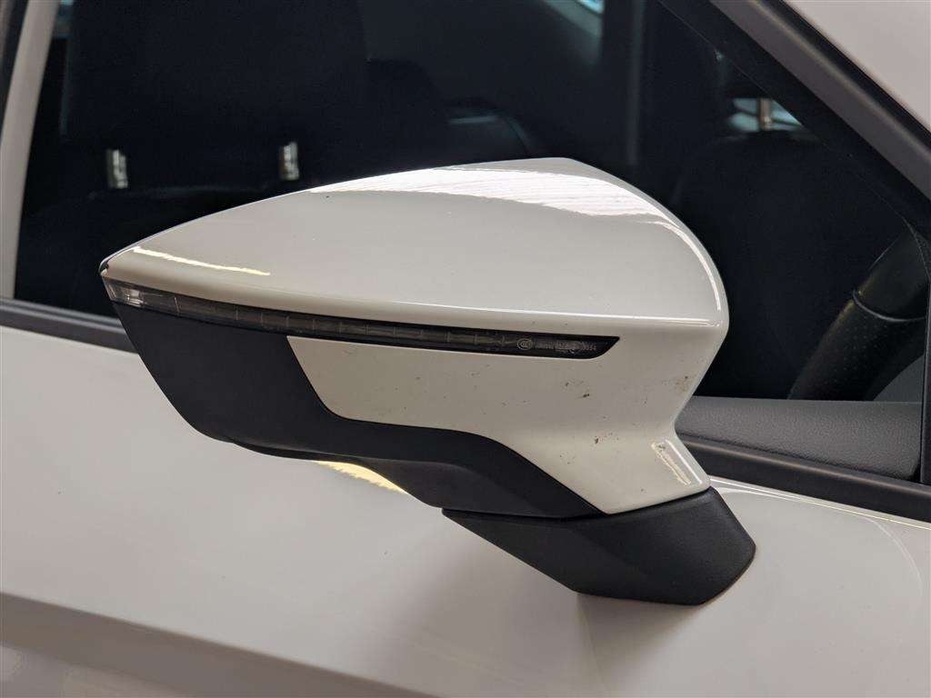 <p>2018 SEAT LEON FR TECHNOLOGY TSI</p>