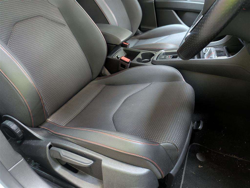 <p>2018 SEAT LEON FR TECHNOLOGY TSI</p>