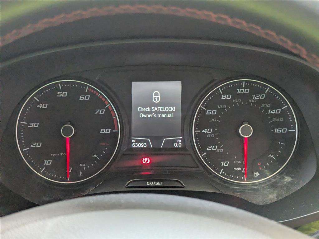 <p>2018 SEAT LEON FR TECHNOLOGY TSI</p>