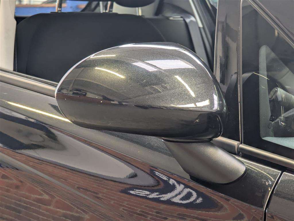 <p>2015 VAUXHALL CORSA ENERGY AC</p>