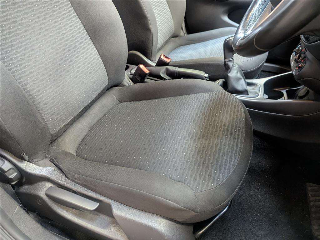 <p>2015 VAUXHALL CORSA ENERGY AC</p>