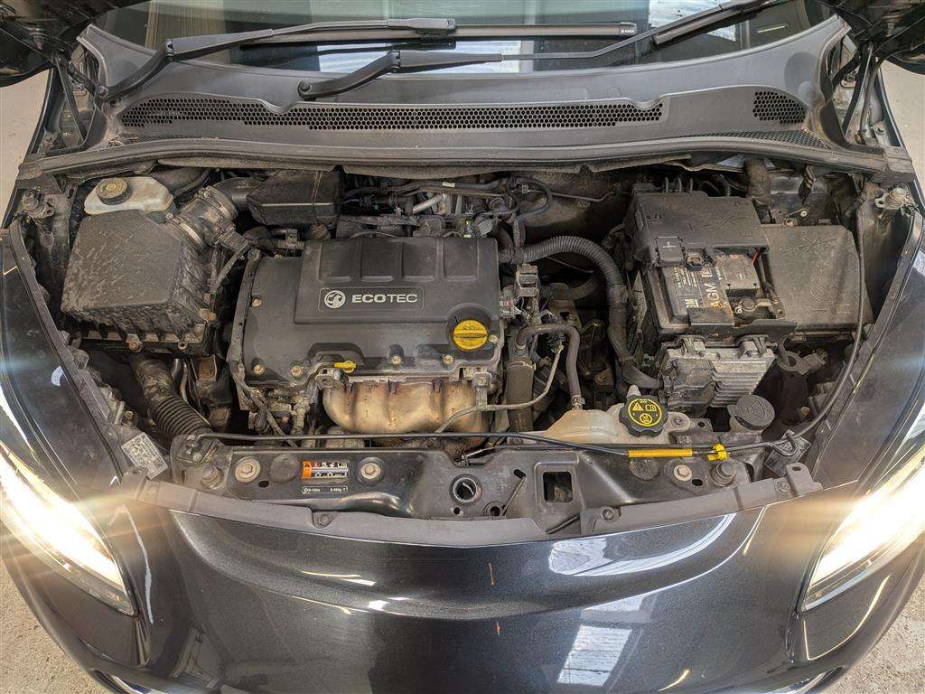 <p>2015 VAUXHALL CORSA ENERGY AC</p>