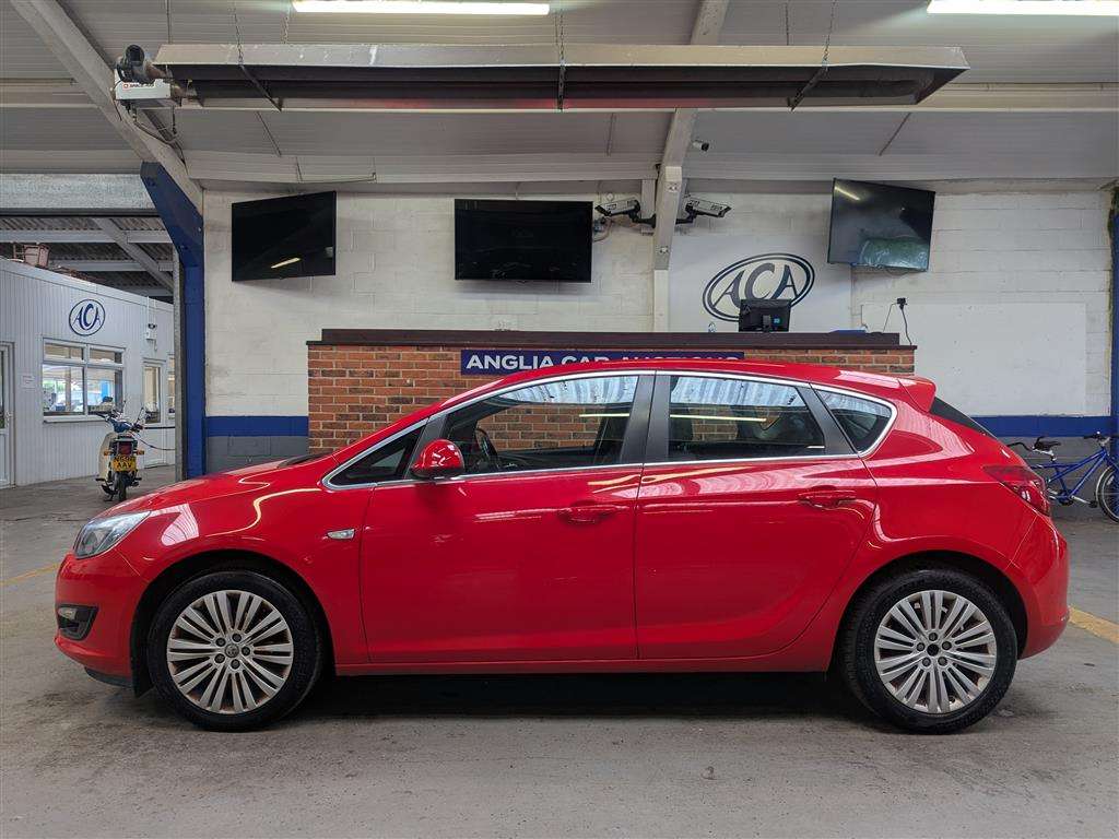 <p>2015 VAUXHALL ASTRA EXCITE</p>