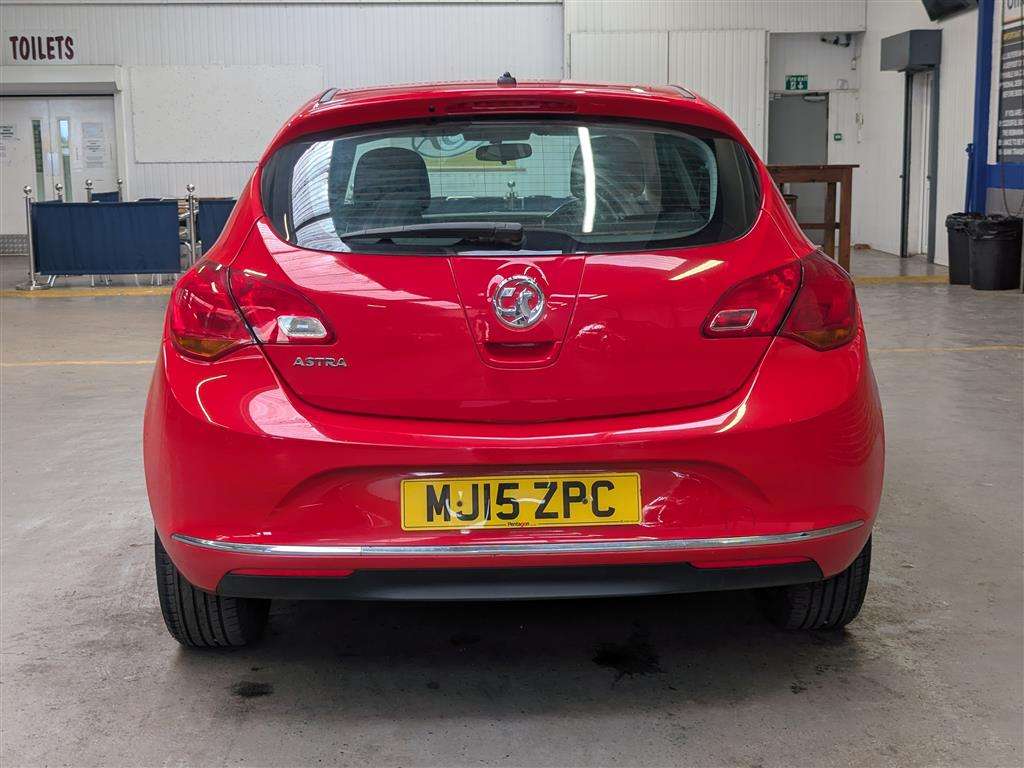 <p>2015 VAUXHALL ASTRA EXCITE</p>
