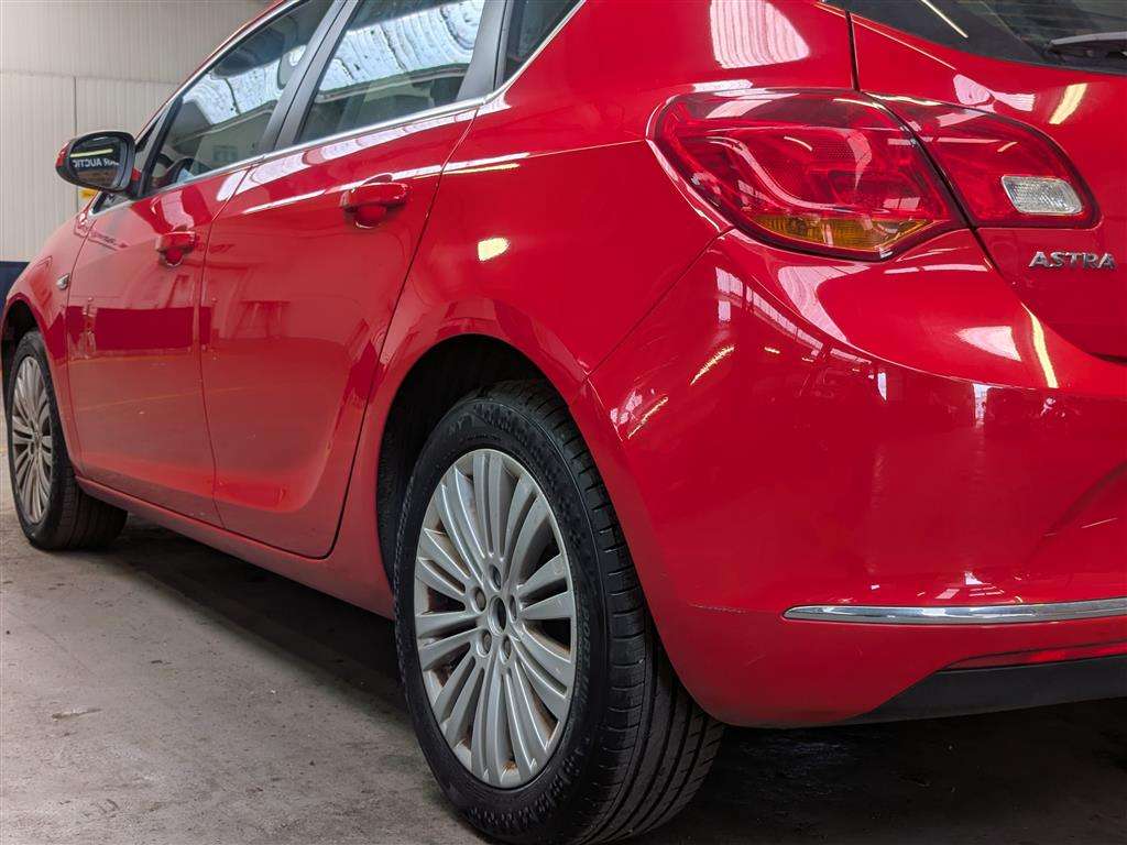 <p>2015 VAUXHALL ASTRA EXCITE</p>