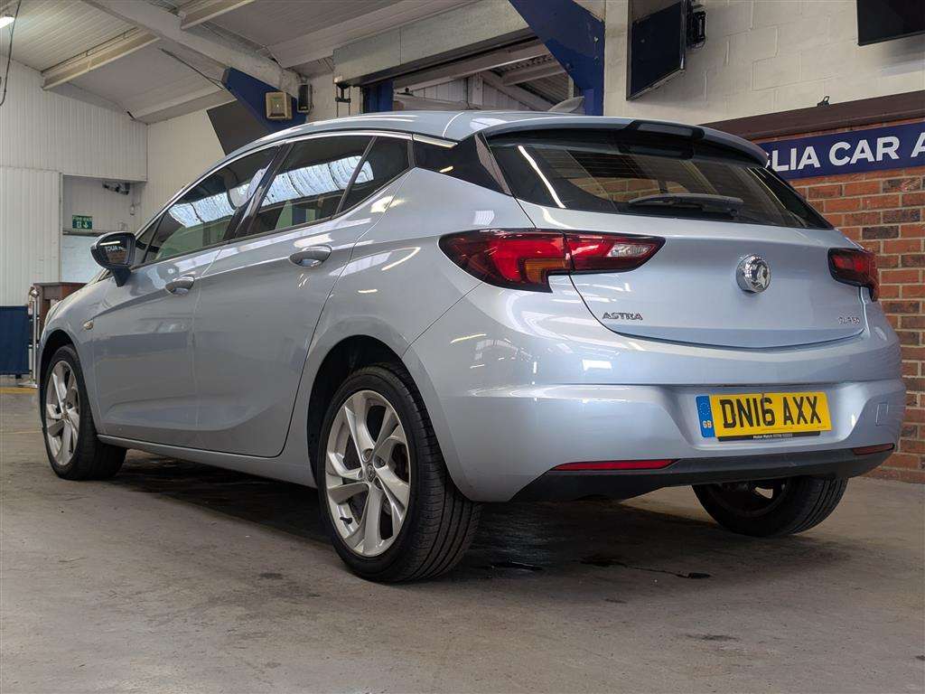 <p>2016 VAUXHALL ASTRA SRI NAV TURBO</p>