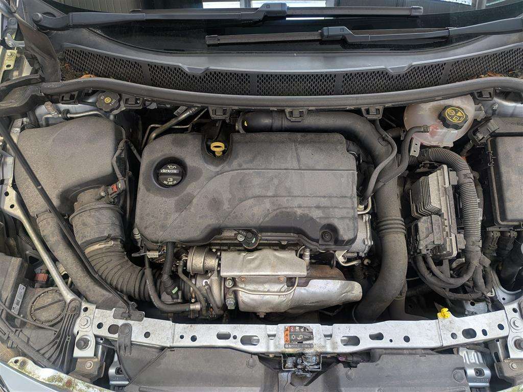<p>2016 VAUXHALL ASTRA SRI NAV TURBO</p>