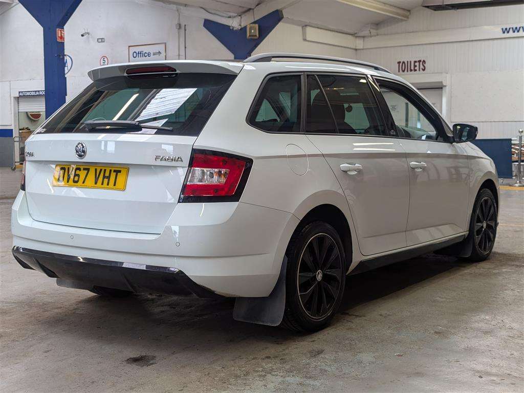 <p>2017 SKODA FABIA MONTE CARLO TSI</p>