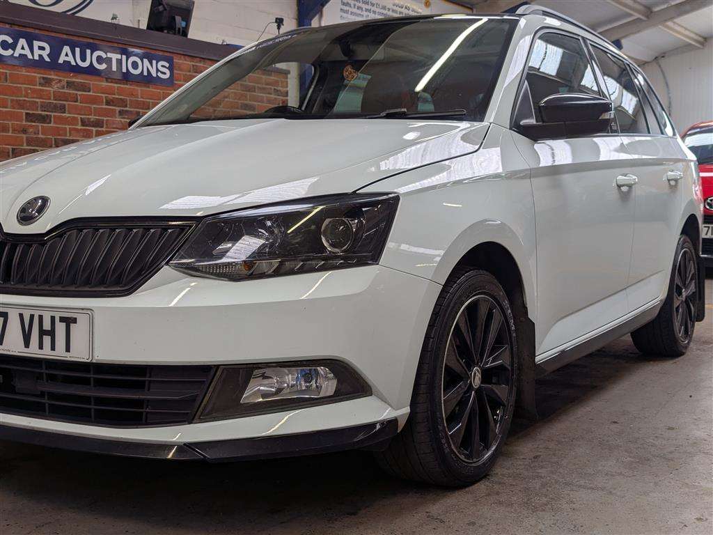 <p>2017 SKODA FABIA MONTE CARLO TSI</p>