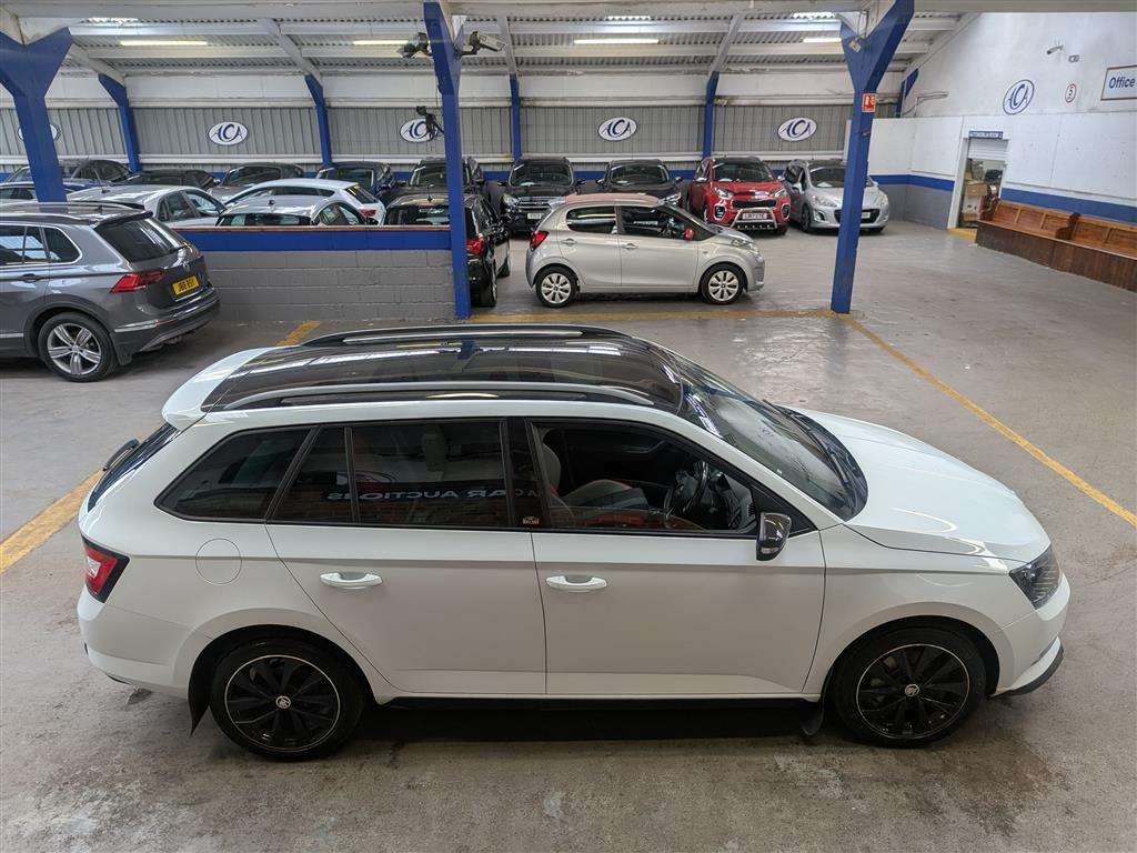 <p>2017 SKODA FABIA MONTE CARLO TSI</p>