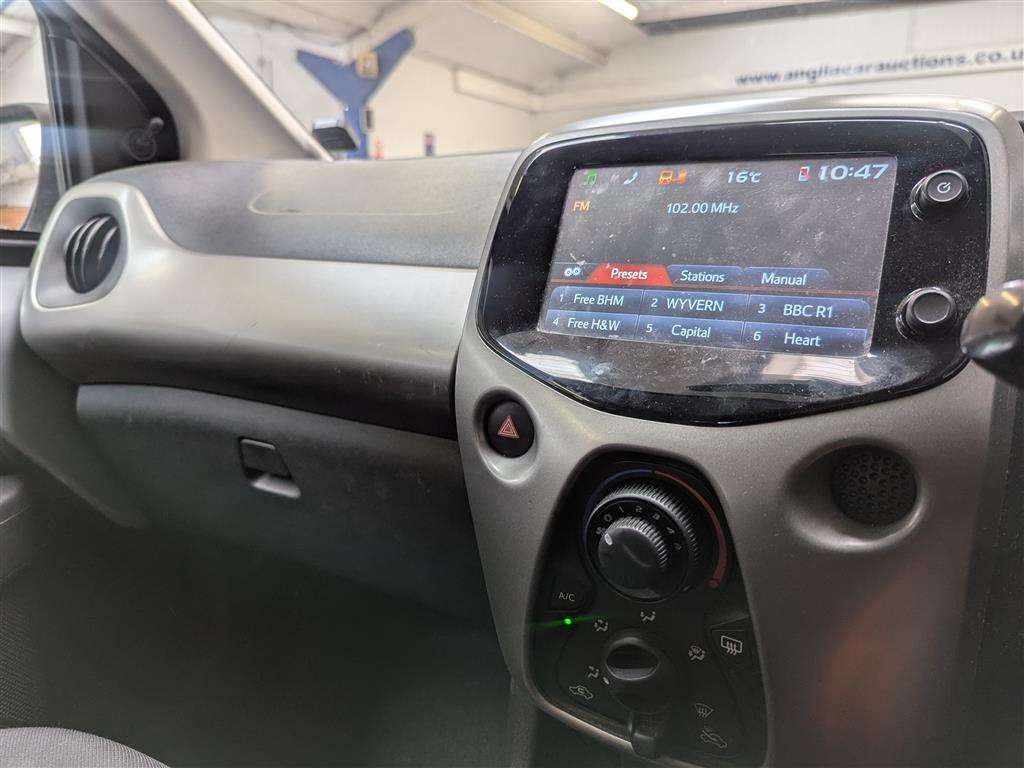 <p>2016 CITROEN C1 AIRSCAPE FEEL</p>