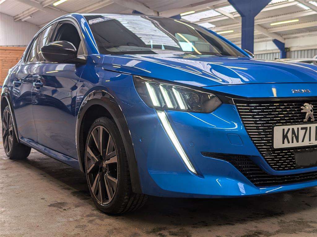 <p>2021 PEUGEOT 208 GT PURETECH S/S</p>
