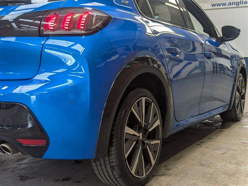 <p>2021 PEUGEOT 208 GT PURETECH S/S</p>