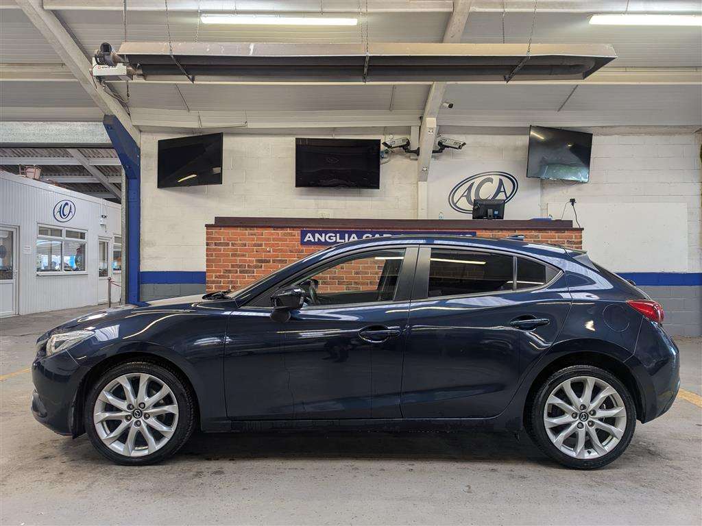 <p>2016 MAZDA 3 SPORT NAV D</p>