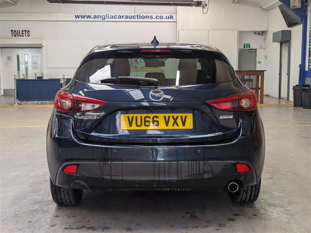 <p>2016 MAZDA 3 SPORT NAV D</p>