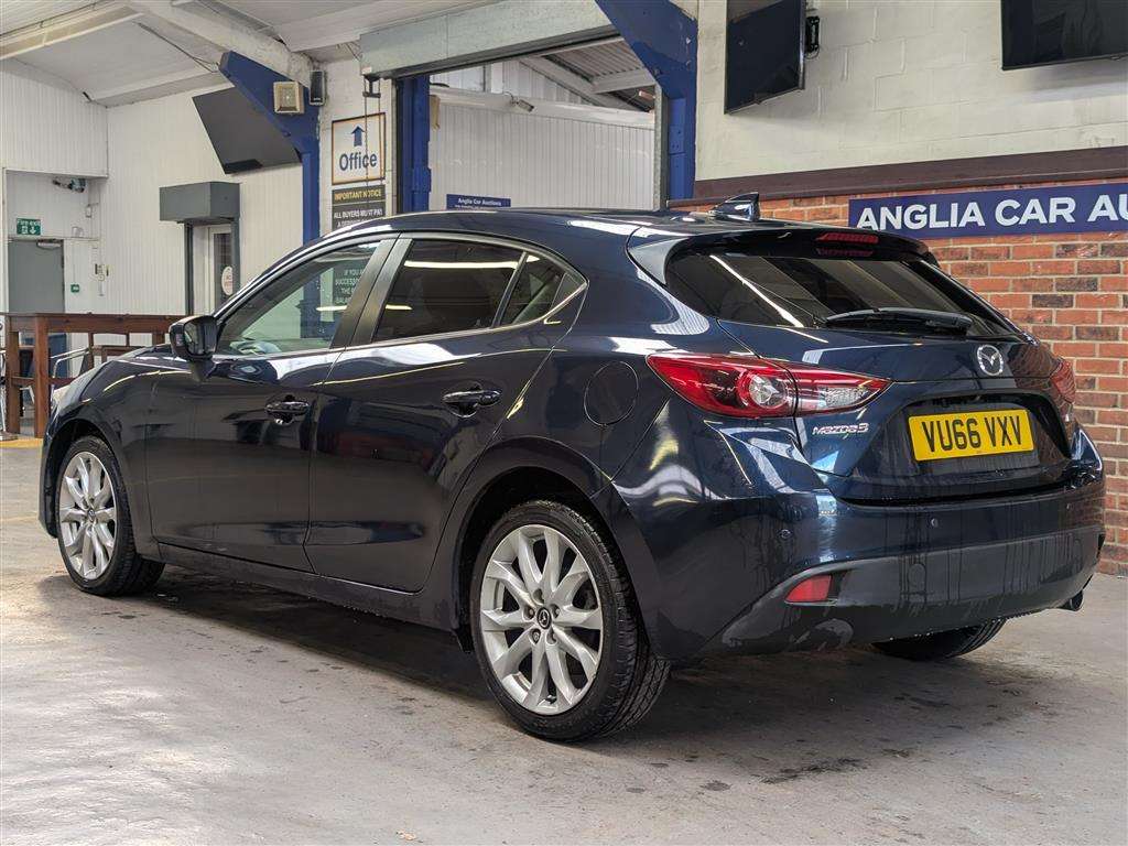 <p>2016 MAZDA 3 SPORT NAV D</p>