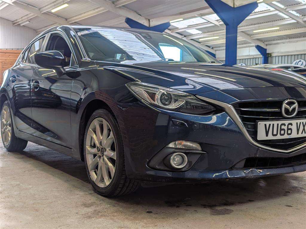 <p>2016 MAZDA 3 SPORT NAV D</p>