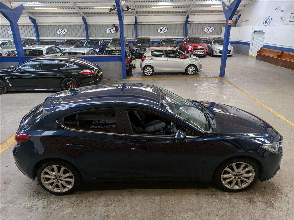 <p>2016 MAZDA 3 SPORT NAV D</p>