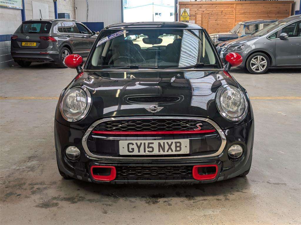 <p>2015 MINI COOPER S</p>