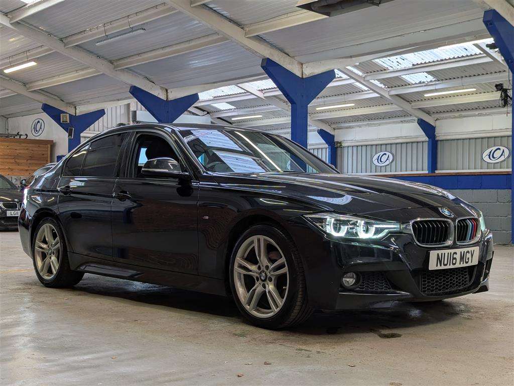 <p>2016 BMW 320I M SPORT</p>