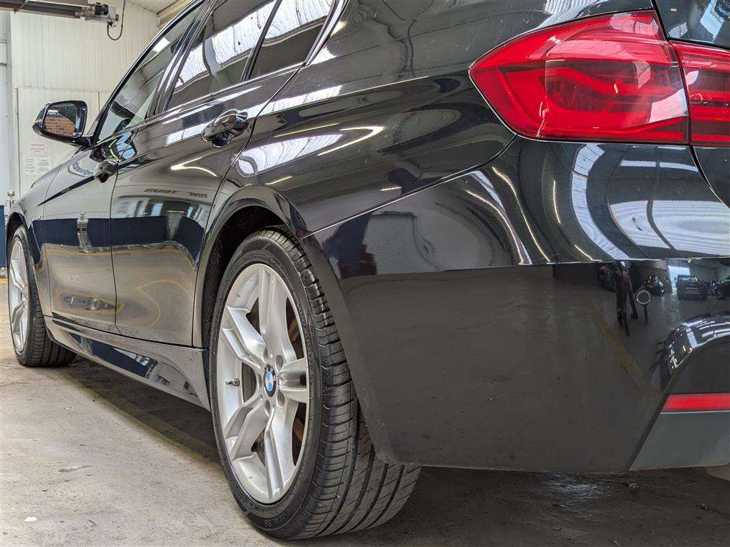 <p>2016 BMW 320I M SPORT</p>