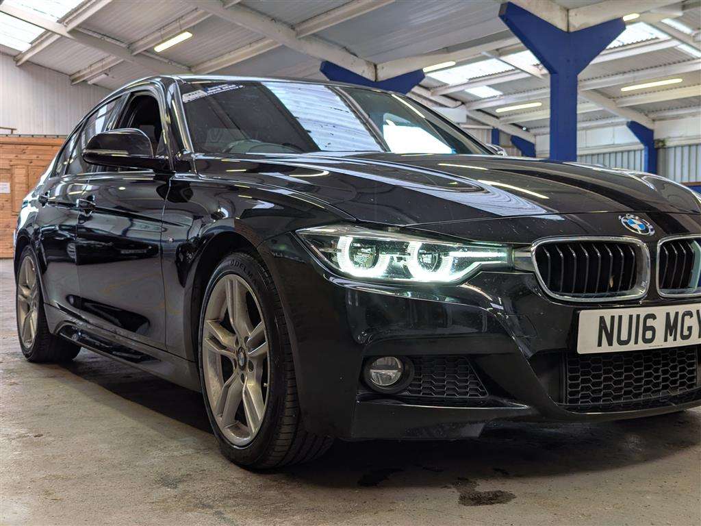 <p>2016 BMW 320I M SPORT</p>