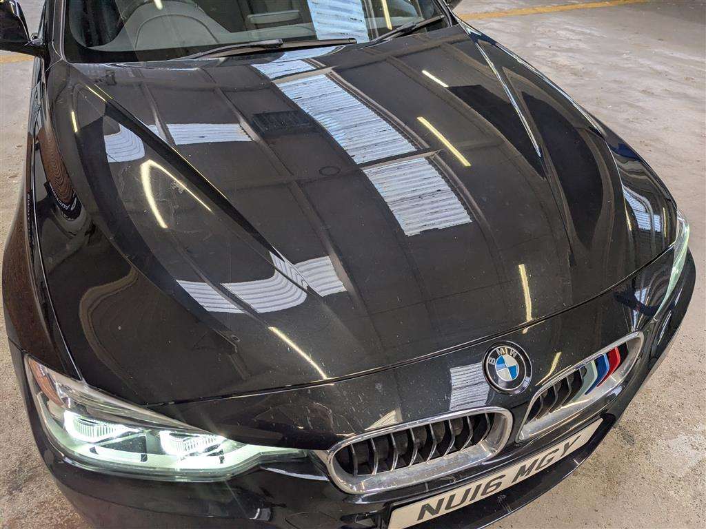 <p>2016 BMW 320I M SPORT</p>