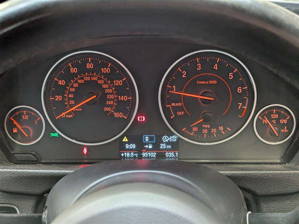 <p>2016 BMW 320I M SPORT</p>