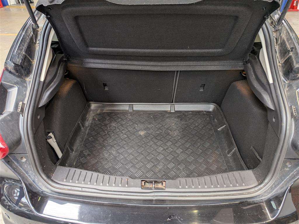 <p>2013 FORD FOCUS TITANIUM X TDCI AUT</p>