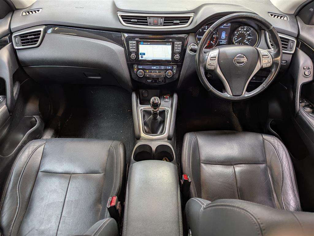 <p>2015 NISSAN QASHQAI TEKNA DCI</p>