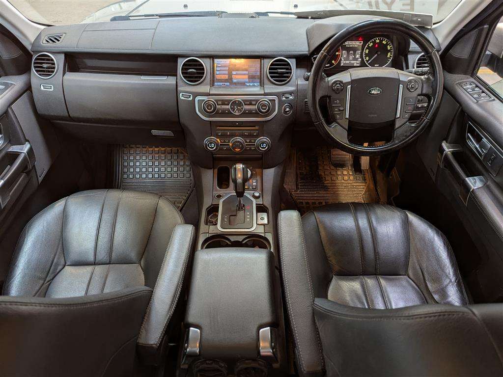 <p>2011 LAND ROVER DISCOVERY XS SDV6 AUTO</p>